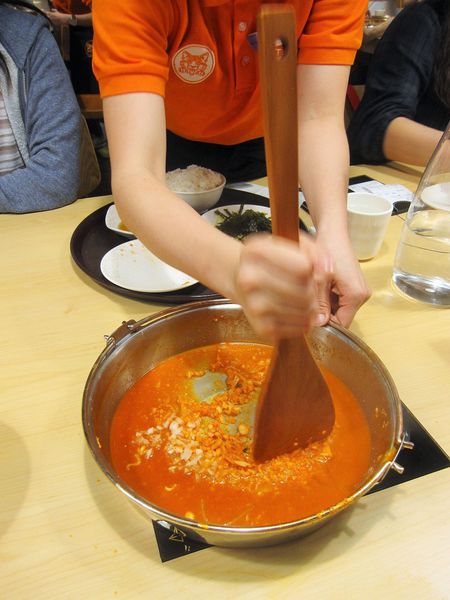 Tigertopoki泰一格 韓國年糕火鍋(阪急百貨)：[OpenRice新店快閃大隊] 正宗韓式年糕火鍋 泰一格 - Running Man李光洙代言~