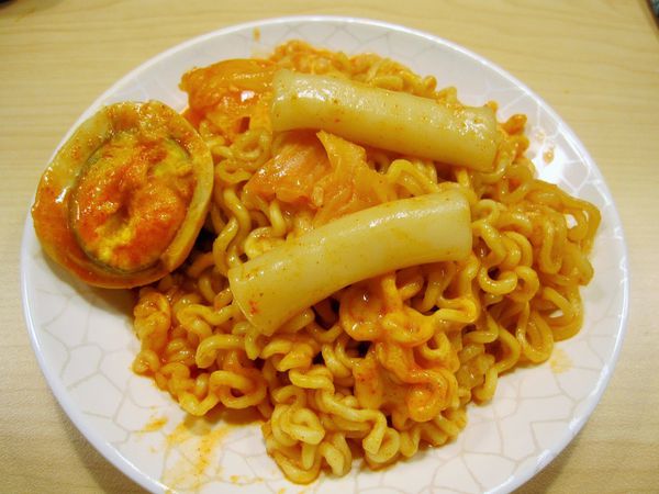 Tigertopoki泰一格 韓國年糕火鍋(阪急百貨)：[OpenRice新店快閃大隊] 正宗韓式年糕火鍋 泰一格 - Running Man李光洙代言~