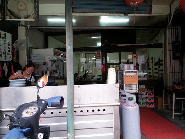 香辣小舖：桃園市中壢區 [香辣小舖] 麻辣臭豆腐麵香辣過癮快來素素看!!