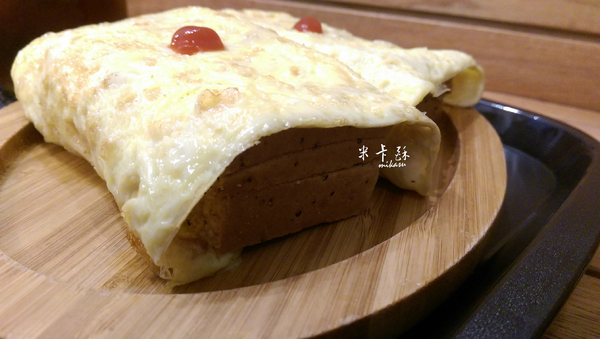 Bodis 手作三明治咖啡設計：【高雄/食﹡苓雅】蛋包飯三明治．中西合併超特別．Bodis 手作三明治咖啡設計