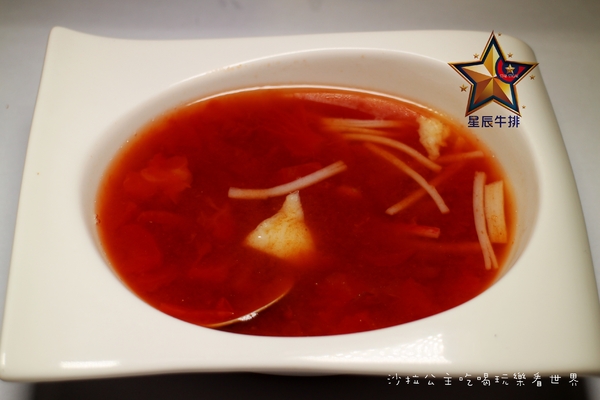 星辰牛排:東區人氣餐廳『星辰牛排』捷運國父紀念館牛排/近華視