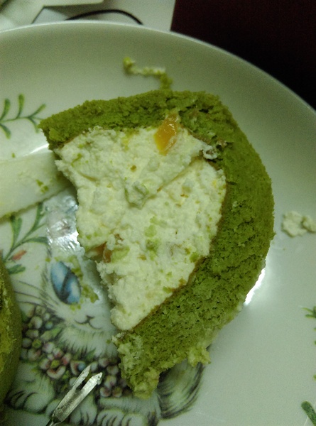 稻香緣手工蛋糕：稻香緣手工蛋糕抹茶卡士達鮮奶捲當抹茶與純淨鮮奶相遇~