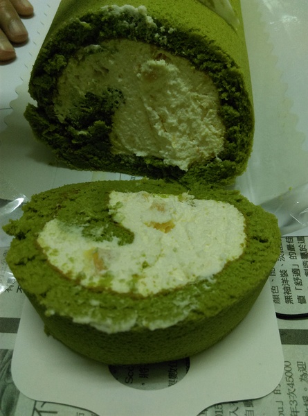 稻香緣手工蛋糕：稻香緣手工蛋糕抹茶卡士達鮮奶捲當抹茶與純淨鮮奶相遇~