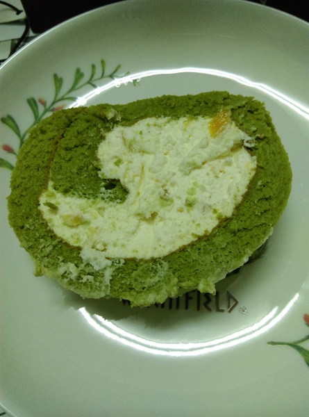 稻香緣手工蛋糕：稻香緣手工蛋糕抹茶卡士達鮮奶捲當抹茶與純淨鮮奶相遇~