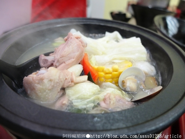 好日子迷你石頭火鍋:【美食特搜。屏東市】好日子迷你石頭火鍋(邀稿文)。百元鍋物 貓頭鷹主題 兒童遊戲室 親子餐廳特別推薦