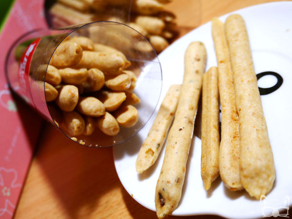 吉圓品伴手禮鮮餅鋪:多樣糕餅甜點。【吉圓品伴手禮鮮餅鋪】-結緣品。與糕餅甜點結緣囉!