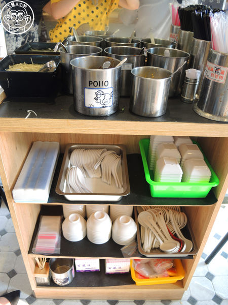 鎮新記飲茶餐廳：呷飽祙【台中西屯･鎮新記】有長翅膀的銷魂煎餃