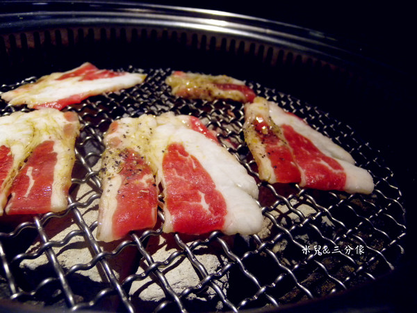 好客-音樂料理-現場LIVE演唱(市府店)：[台北]試吃 好客-音樂燒烤  一個適合聚餐又吃的好的地方! 東區唯一聽音樂燒烤的地方!