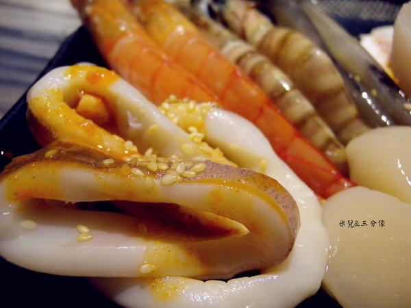 好客-音樂料理-現場LIVE演唱(市府店)：[台北]試吃 好客-音樂燒烤  一個適合聚餐又吃的好的地方! 東區唯一聽音樂燒烤的地方!