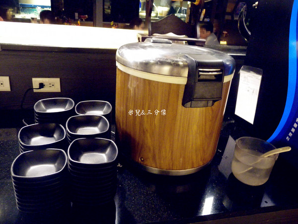 好客-音樂料理-現場LIVE演唱(市府店)：[台北]試吃 好客-音樂燒烤  一個適合聚餐又吃的好的地方! 東區唯一聽音樂燒烤的地方!