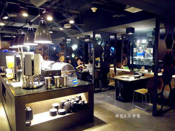 好客-音樂料理-現場LIVE演唱(市府店)：[台北]試吃 好客-音樂燒烤  一個適合聚餐又吃的好的地方! 東區唯一聽音樂燒烤的地方!