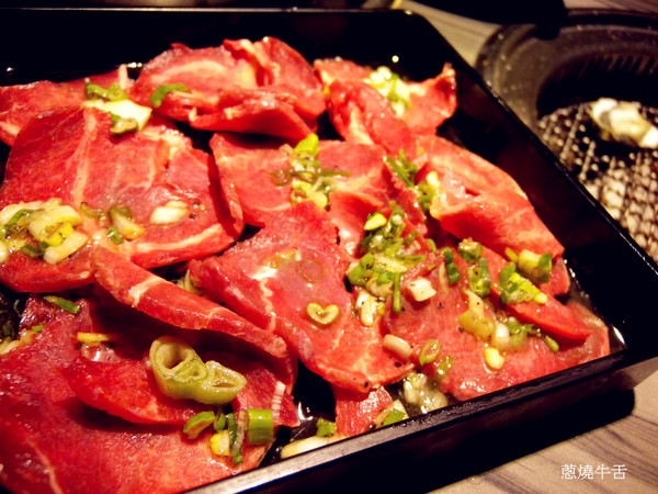 好客-音樂料理-現場LIVE演唱(市府店)：[台北]試吃 好客-音樂燒烤  一個適合聚餐又吃的好的地方! 東區唯一聽音樂燒烤的地方!