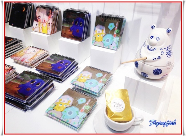 華山1914文創園區：✜ 商業氣息頗濃滴「草間彌生 CAFÉ」