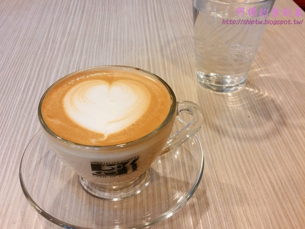 9bar Coffee：桃園市龜山區 [9bar Coffee] 咖啡迷必朝聖的咖啡店