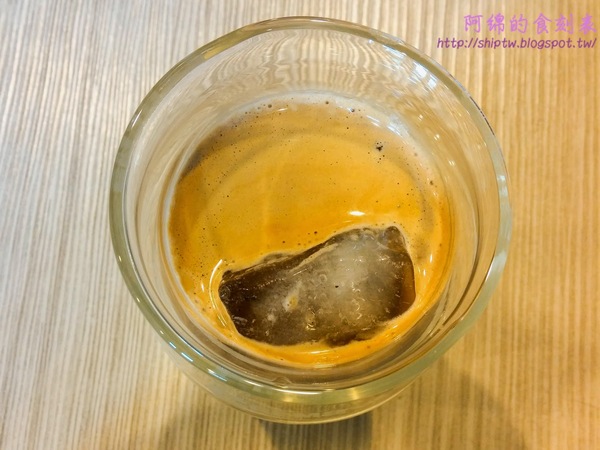 9bar Coffee：桃園市龜山區 [9bar Coffee] 咖啡迷必朝聖的咖啡店