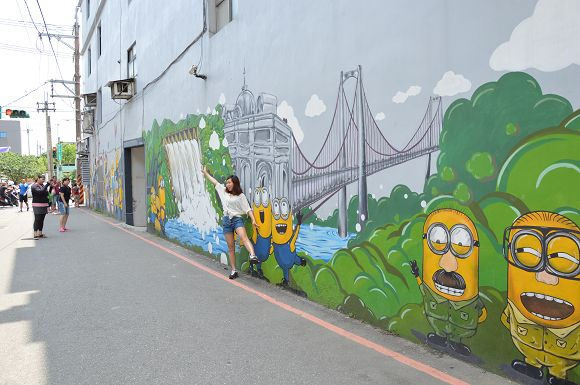 小小兵彩繪牆21