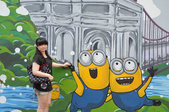 小小兵彩繪牆12