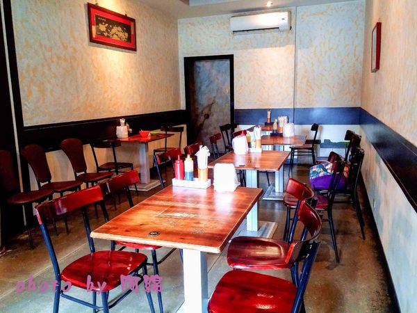 阿燁紅麵線：桃園市八德區 [阿燁紅麵線] 大湳商圈附近巷弄裡在地人排隊店．大腸/大腸麵線/肉圓