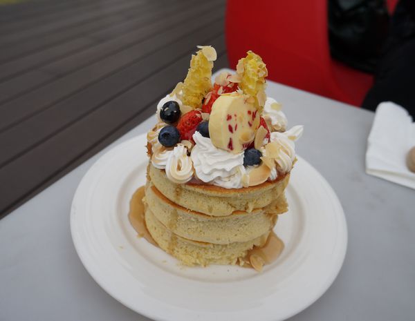 Trine & Zen 崔妮傑恩(松高店)：Trine&Zen 崔妮傑恩 ♥Line公仔陪你吃飯 ♥ 101盡收眼底 ♥天際花園