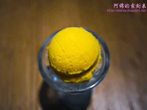 Papa's 帕帕司手創冰淇淋：桃園市中壢區 [papa's 帕帕司手創冰淇淋] 扺擋不了法式冰淇淋的誘惑