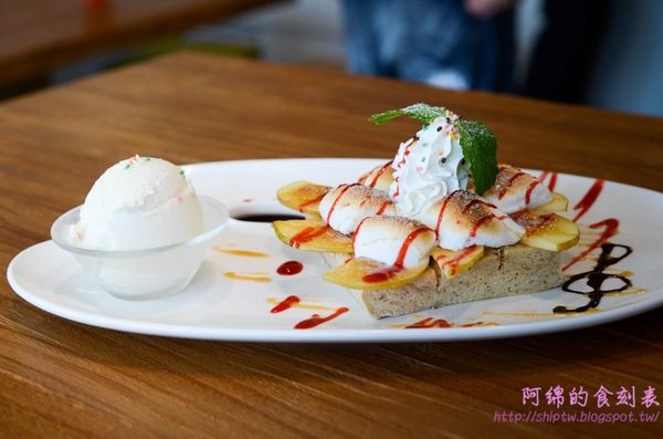 Papa's 帕帕司手創冰淇淋：桃園市中壢區 [papa's 帕帕司手創冰淇淋] 扺擋不了法式冰淇淋的誘惑