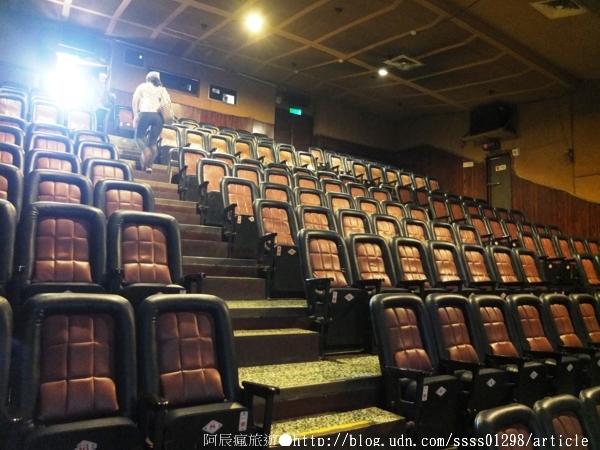 全美戲院：【旅行遊記。台南中西區】全美戲院。台南人的電影院 大導演李安電影夢開始的地方