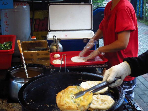 【新莊小吃】礁溪蔥油餅-不是礁溪的礁溪蔥油餅