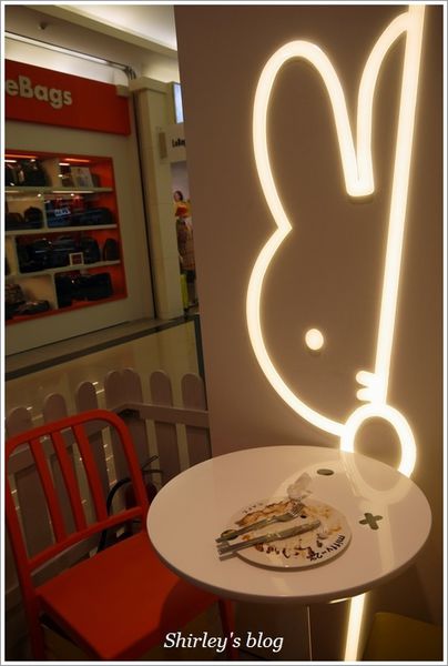 Miffy x 2% CAFE(中和環球百貨)：中和環球‧miffy x 2％ CAFE