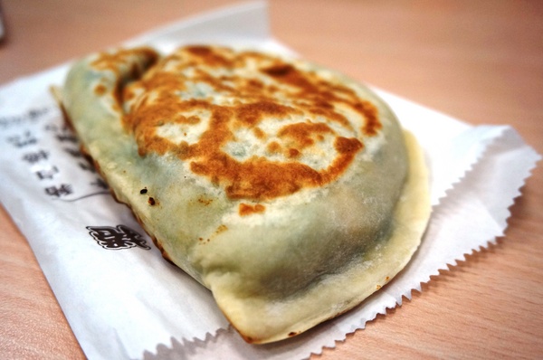 周家豆腐捲：光復市場特色美食 - 周家豆腐捲 : 豆腐菜肉包/招牌豆腐捲/韭菜盒