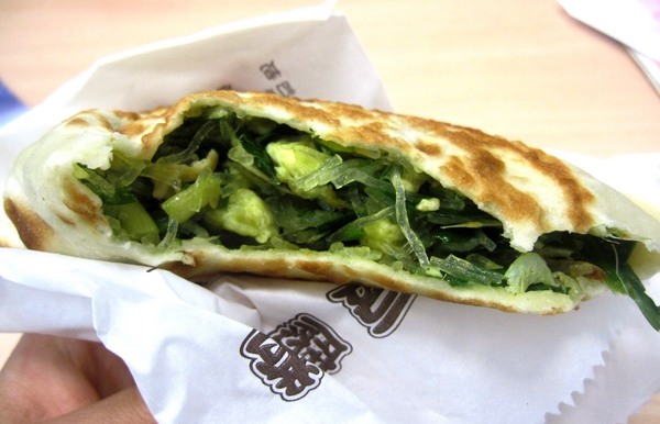 周家豆腐捲：光復市場特色美食 - 周家豆腐捲 : 豆腐菜肉包/招牌豆腐捲/韭菜盒