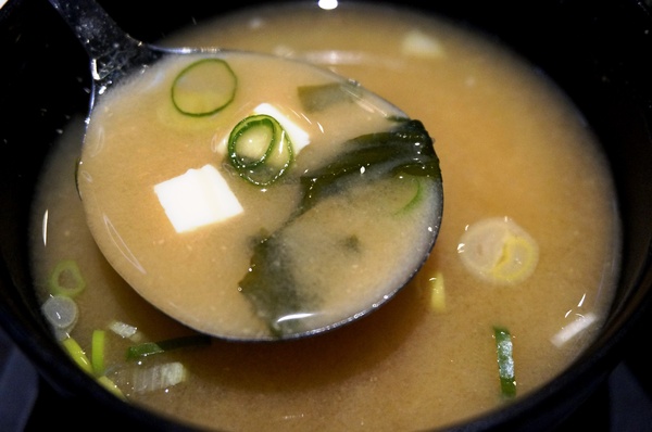 福勝亭((遠雄購物中心))：平價豬排：福勝亭(汐止遠雄購物中心店)- 黃金起司豬排捲