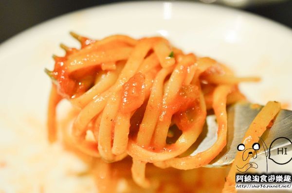 【台北義式】【北捷市政府站】Hack Bistro哈克廚房-烤薄餅美味指數破表．松菸美食/義大利麵/信義區