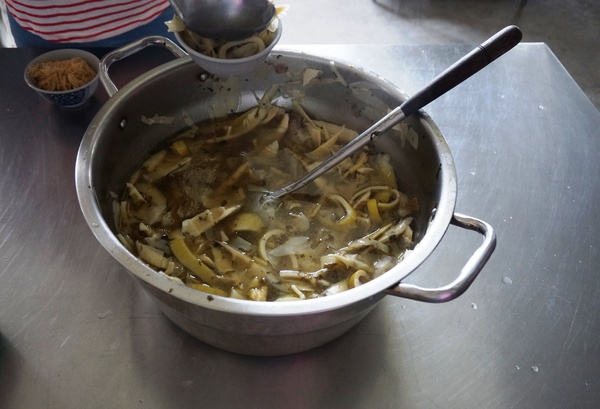 銅鑼雙峰山賞桐花：[苗栗銅鑼] 雙峰山慈惠堂 賞滿山桐花~