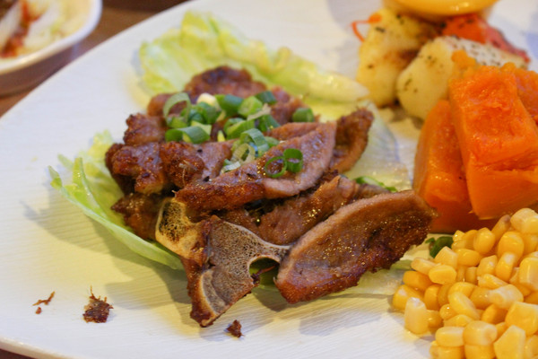 澳客食堂：多國美食都在高雄愛河澳客食堂~