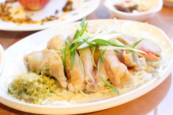 澳客食堂：多國美食都在高雄愛河澳客食堂~