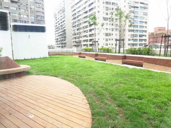 【新北市板橋圖書館】新北市立圖書館-24小時通宵夜貓子好去處-亞東醫院捷運站3號出口-地址貴興路愛買正對面