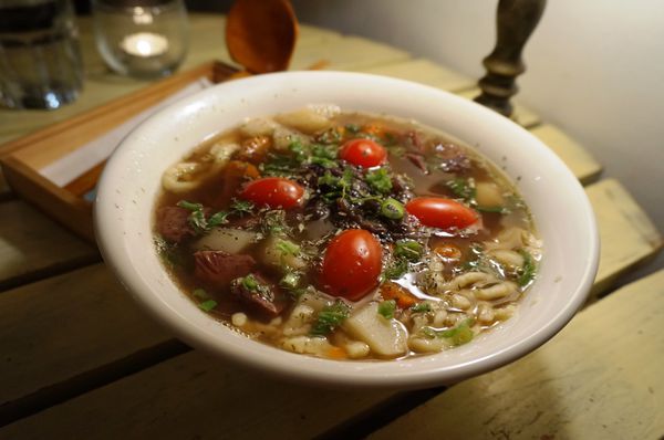 勿忘我咖啡小館：[中正紀念堂] 勿忘我咖啡小館 : 德國牛肉麵與爵士樂的美好邂逅