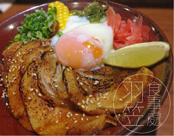 羽笠食事處：[ 食記 ] 台中 / 羽笠食事處-隨便點都好吃，我心目中最強叉燒在這裡!