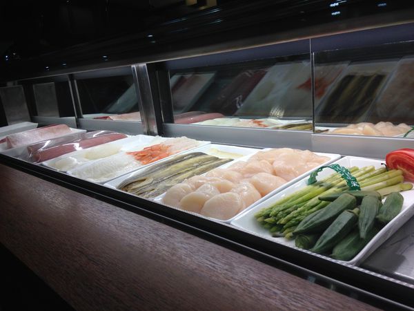 羽笠食事處：[ 食記 ] 台中 / 羽笠食事處-隨便點都好吃，我心目中最強叉燒在這裡!