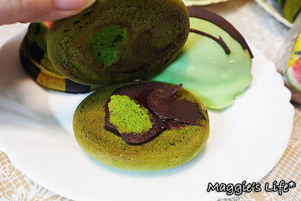 幾米烘焙手創坊:宜蘭礁溪美食【幾米烘焙手創坊】哇!西瓜家族大集合◆創意新產品~童趣巧克力蛋糕西瓜吐司、草莓蛋糕彩虹吐司、西瓜禮盒