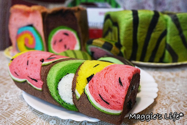 幾米烘焙手創坊:宜蘭礁溪美食【幾米烘焙手創坊】哇!西瓜家族大集合◆創意新產品~童趣巧克力蛋糕西瓜吐司、草莓蛋糕彩虹吐司、西瓜禮盒