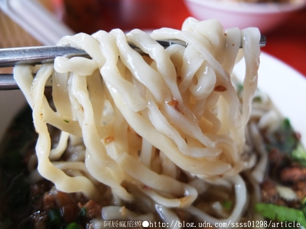 阿滿麵店:【美食特搜。屏東市】阿滿麵店。六塊厝眷村必吃美食 獨家隱藏好吃的麵攤