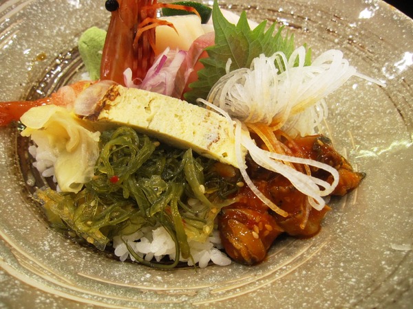 築2和風料理：光復市場 日式生魚丼飯 - 築2和風料理