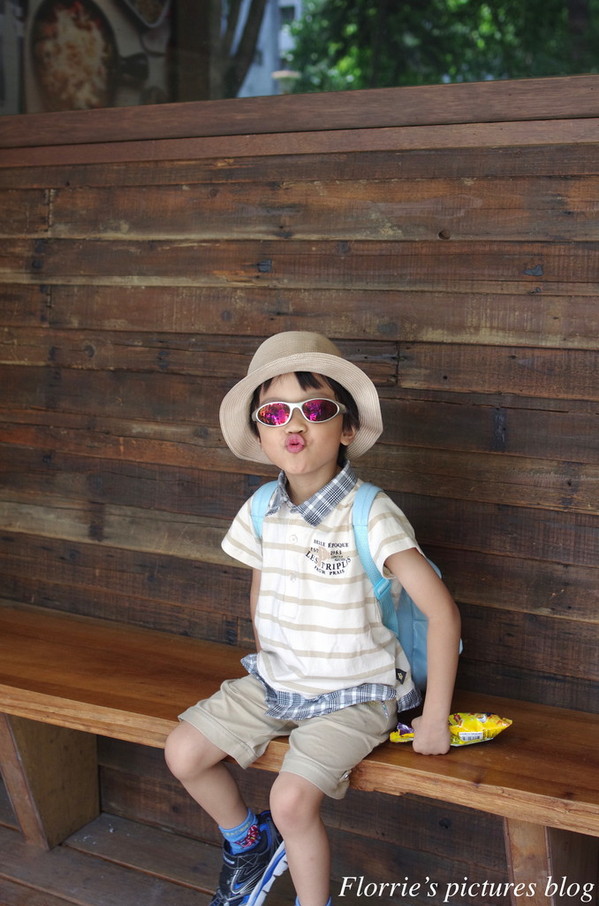 門司燒咖哩：台北大安區美食(國父紀念館捷運站)~門司燒咖哩(門司燒きカレー)~咖哩好吃 又能用販賣機點餐，超特別的店家！