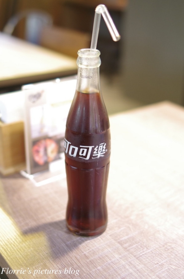 門司燒咖哩：台北大安區美食(國父紀念館捷運站)~門司燒咖哩(門司燒きカレー)~咖哩好吃 又能用販賣機點餐，超特別的店家！