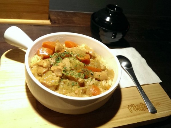 門司燒咖哩:《中山區》門司燒咖哩│濃稠日式焗烤燒咖哩ღ 男子漢燒咖哩×乳香聖女咖哩