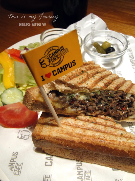 Campus Cafe(內湖店):【Campus Cafe 內湖店】移植美國校園風 份量美味都無敵滿分的人氣店 木碗沙拉 明太子海鮮扁麵