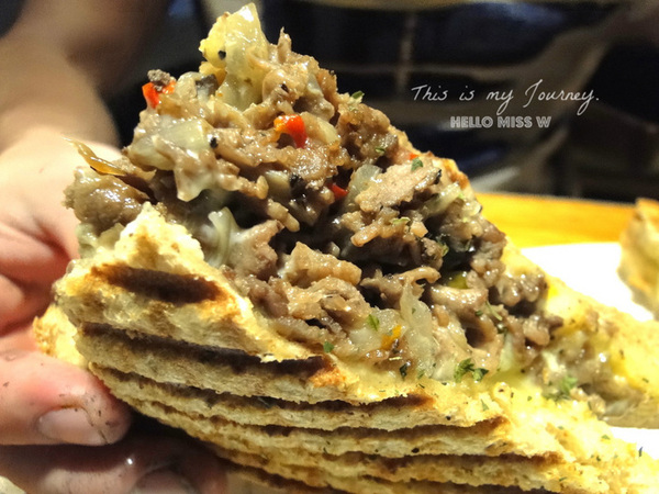 Campus Cafe(內湖店):【Campus Cafe 內湖店】移植美國校園風 份量美味都無敵滿分的人氣店 木碗沙拉 明太子海鮮扁麵