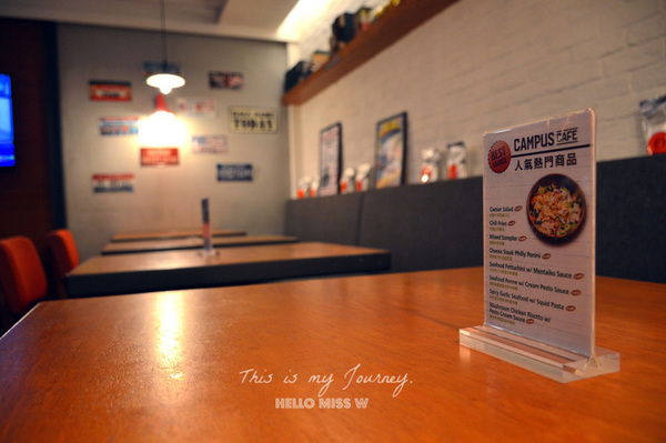 Campus Cafe(內湖店):【Campus Cafe 內湖店】移植美國校園風 份量美味都無敵滿分的人氣店 木碗沙拉 明太子海鮮扁麵