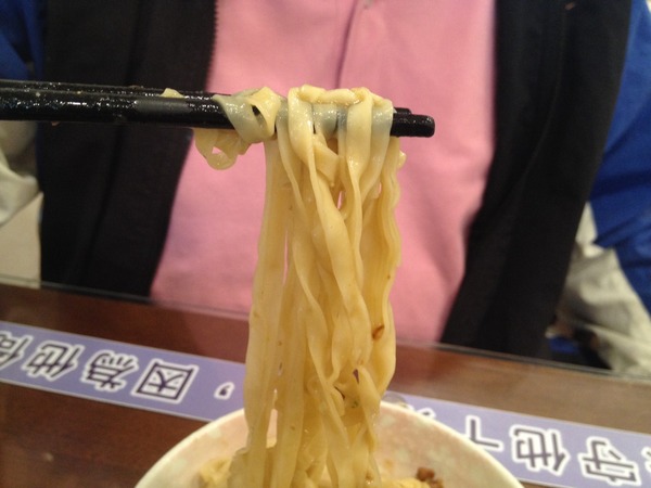 甘老味健康牛肉麵:<小吃>甘老味健康牛肉麵-燉煮到恰到好處的腱子肉,還有超值餛飩湯